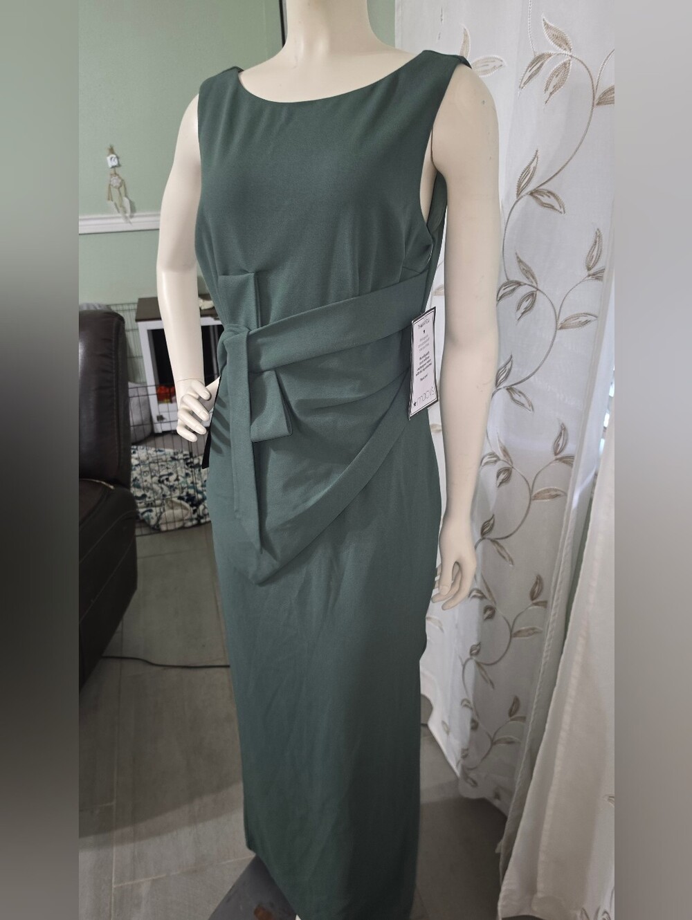 JS Collections Dark Emerald Green Sleeveless Tie-Waist Maxi Dress - Picture 3 of 8